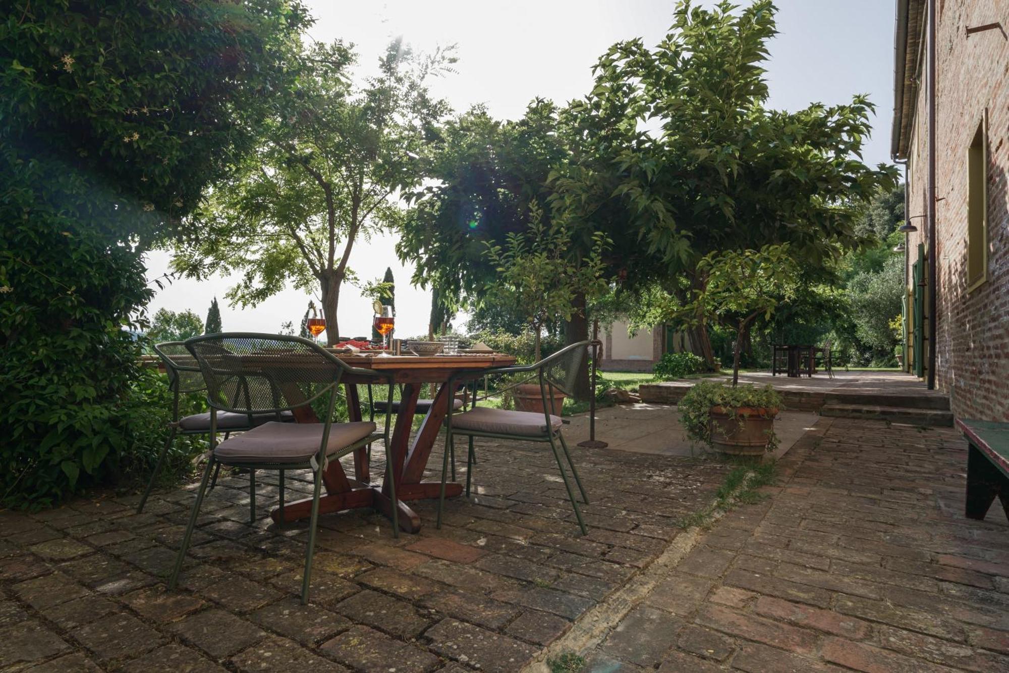 Agriturismo La Ca'Solare Palaia Exterior foto
